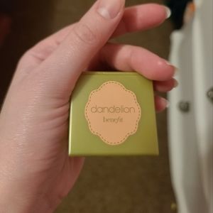 Benefit Cosmetics Mini Highlighter